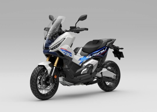 541444_26YM_HONDA_X-ADV.jpg
