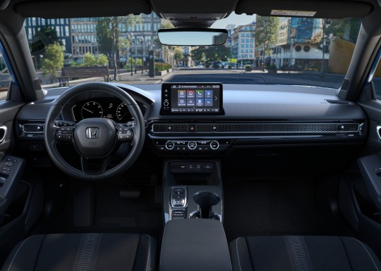 89245_26YM_Civic_ELEGANCE_EU_B_645P_dash_ORIGINAL.jpg