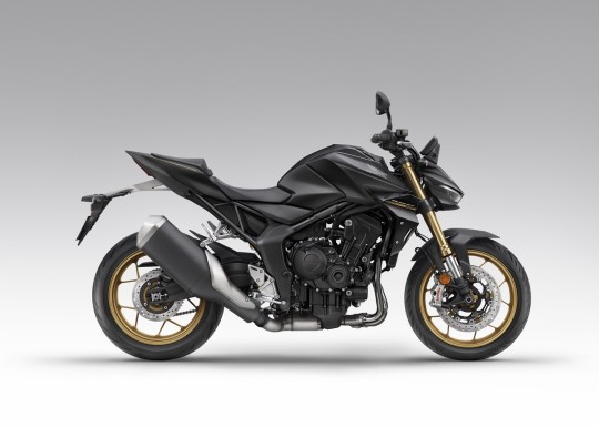 497726_25YM_Honda_CB1000_Hornet (1).jpg