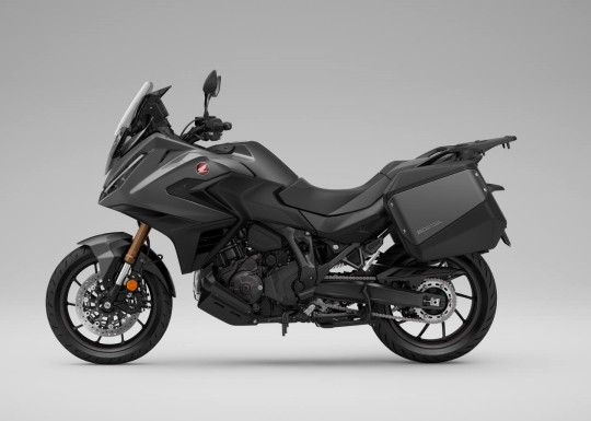 548534_26YM_HONDA_NT1100_NT1100_Electronic_Suspension.jpg
