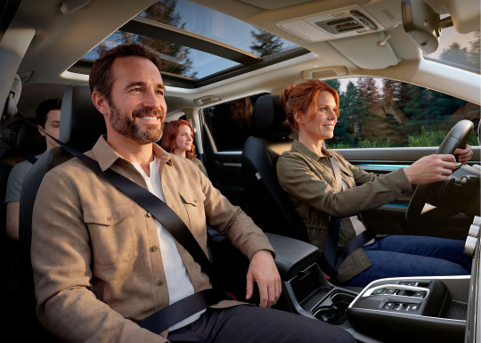 26YM_CR-V_PHEV_Urban_Grey_Interior_Forest_with_Talent.jpg