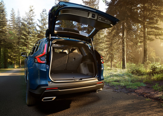 26YM_CR-V_eHEV_Canyon_River_Blue_Boot_opened.jpg