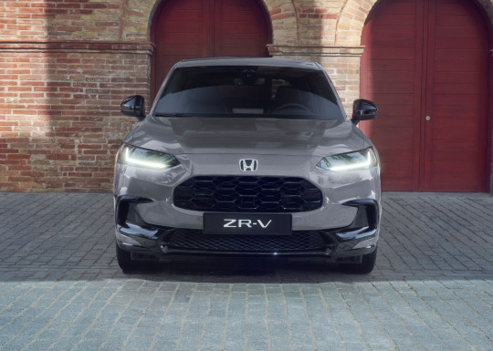 27YM_ZRV_Sport_Front_Static_KG_RGB.jpg