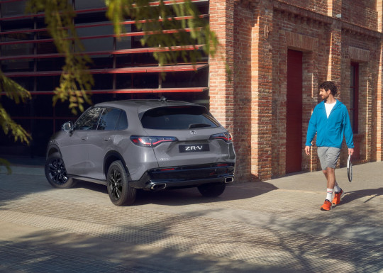 27YM_ZRV_Sport_Rear_Left_Static_WithTalent_KG_RGB.jpg