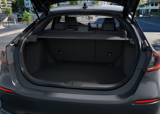27YM_Civic_SPORT_EU_NH_904M_boot.jpg