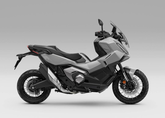583367_27YM_Honda_X-ADV.jpg