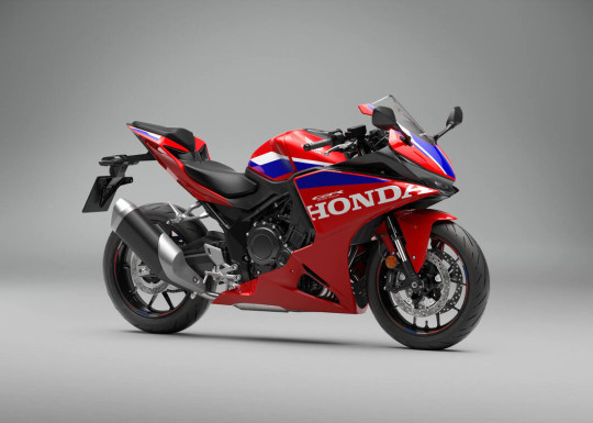 590082_27YM_Honda_CBR500R_FOUR.jpg