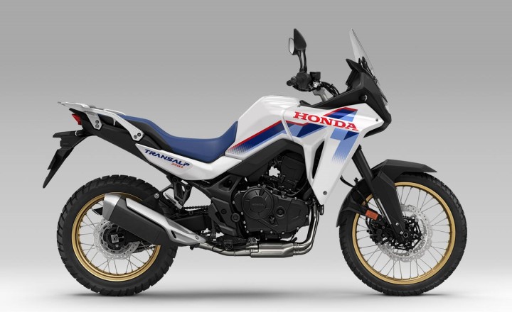 555927_26YM_Honda_XL750_Transalp.jpg