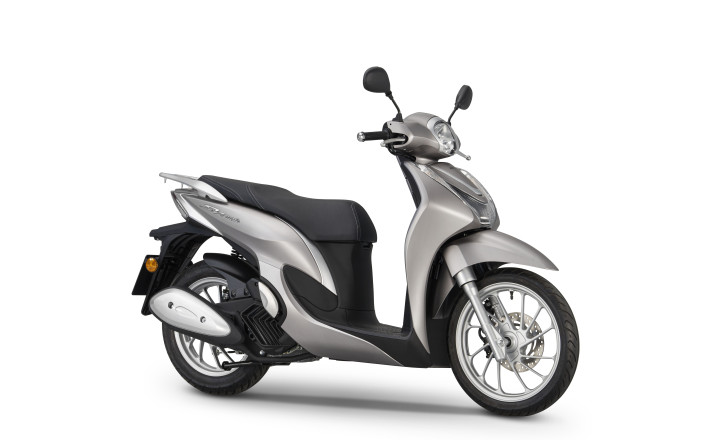 24YM_SH_MODE_125_MAT_TECHNO_SILVER_METALLIC_NHB18M_RFQ.jpg