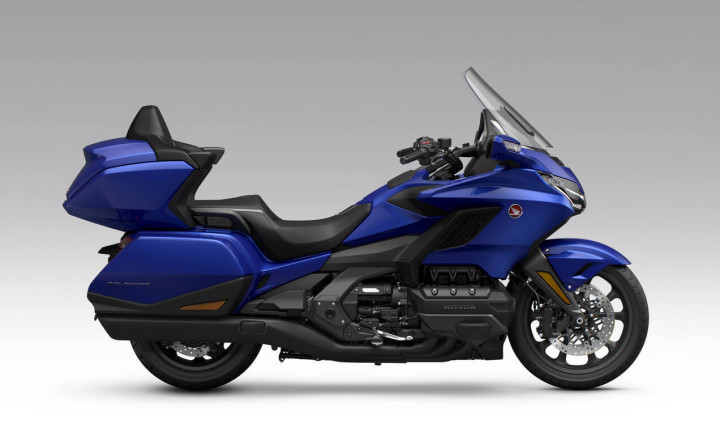 588002_27YM_Honda_GL1800_Gold_Wing_Tour (1).jpg